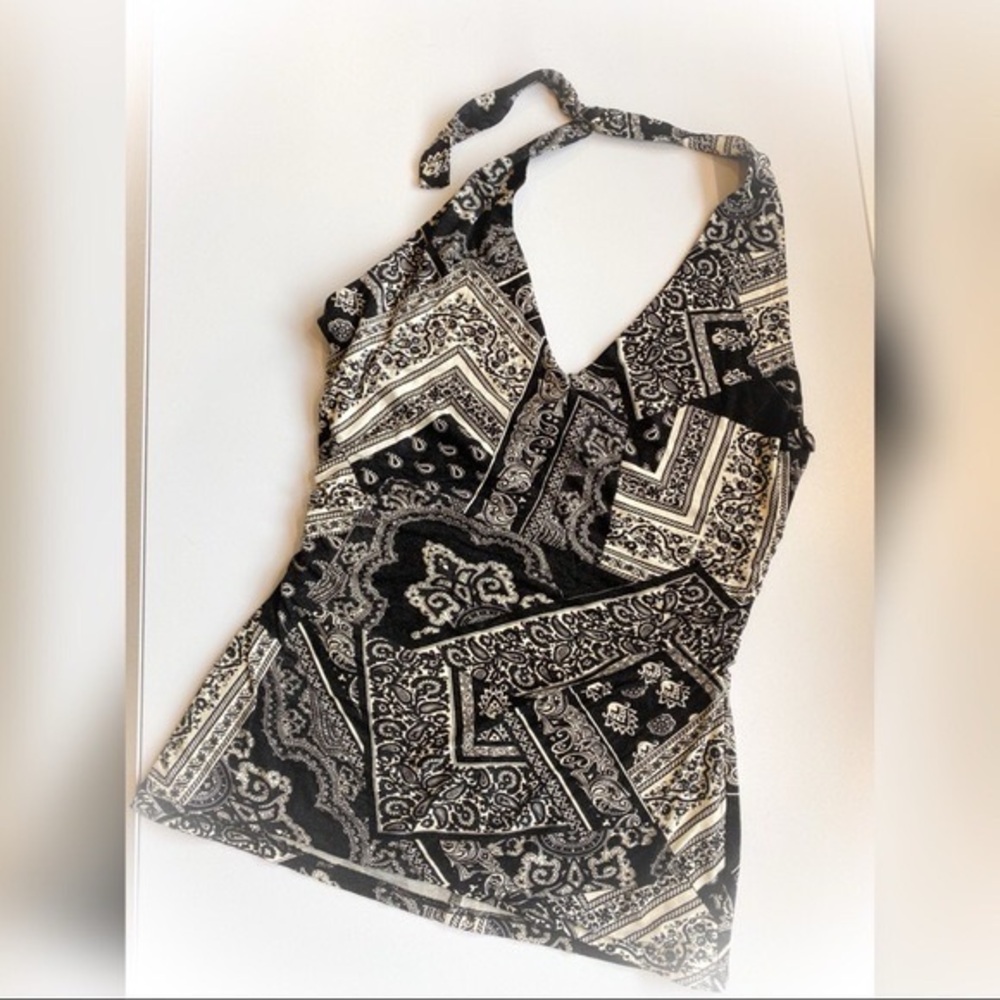 bebe Black and White Patterned Camisole